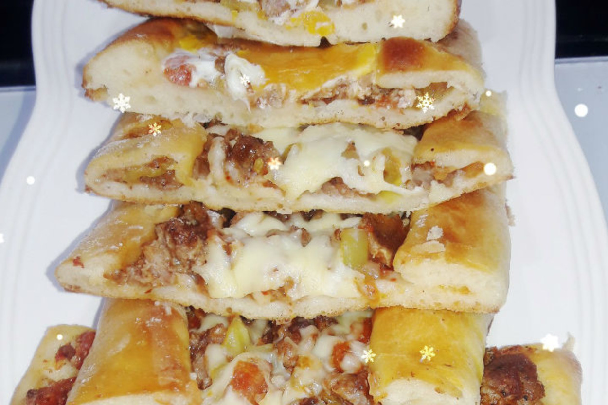 Çıtır Çıtır: Etli Kaşarlı Pide