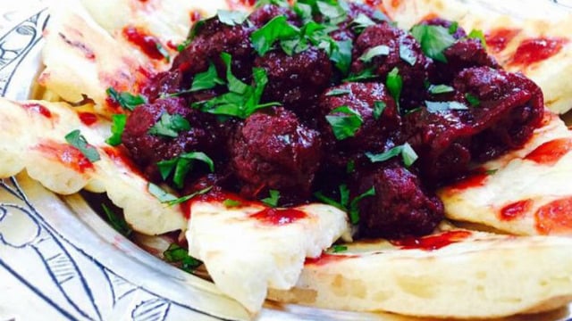 Biraz Farklılaşalım: Vişne Kebabı