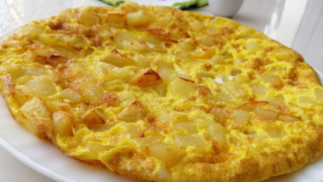 Yüzleri Gülümseten: Patatesli Omlet