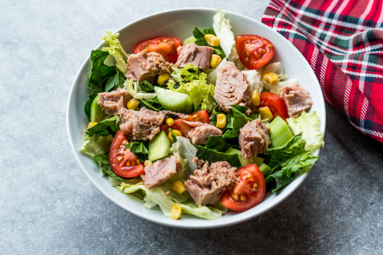 En Güzel Öğle Yemeği: Ton Balıklı Yaz Salatası