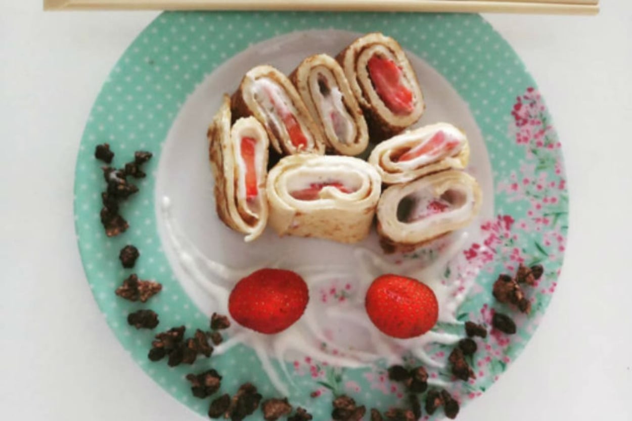 Kahvaltıya Hafif Tarif: Çilekli Sushi