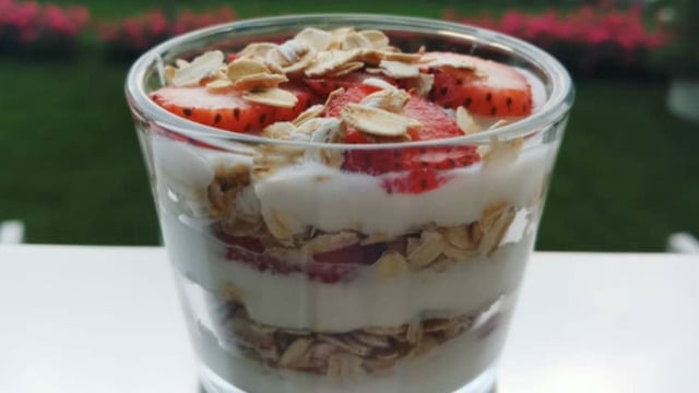 Hazırlaması Kolay, Lezzeti Şahane: Çilekli Bowl
