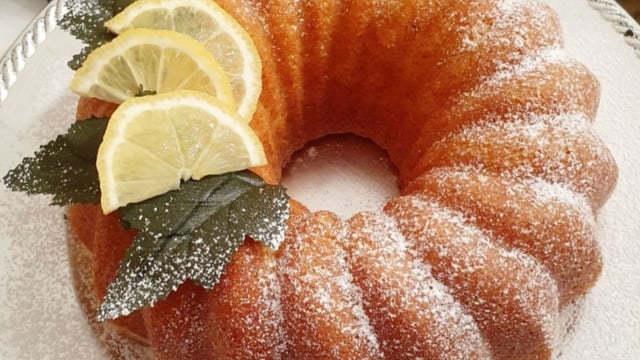 Dokusu Muhteşem: Tereyağlı Limonlu Kek
