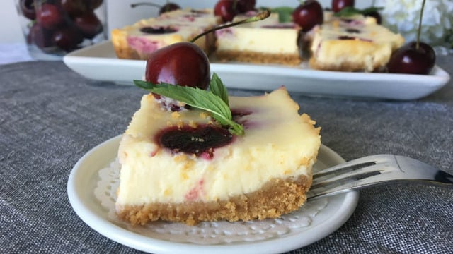 Şık ve Pratik Lezzet: Kirazlı Cheesecake