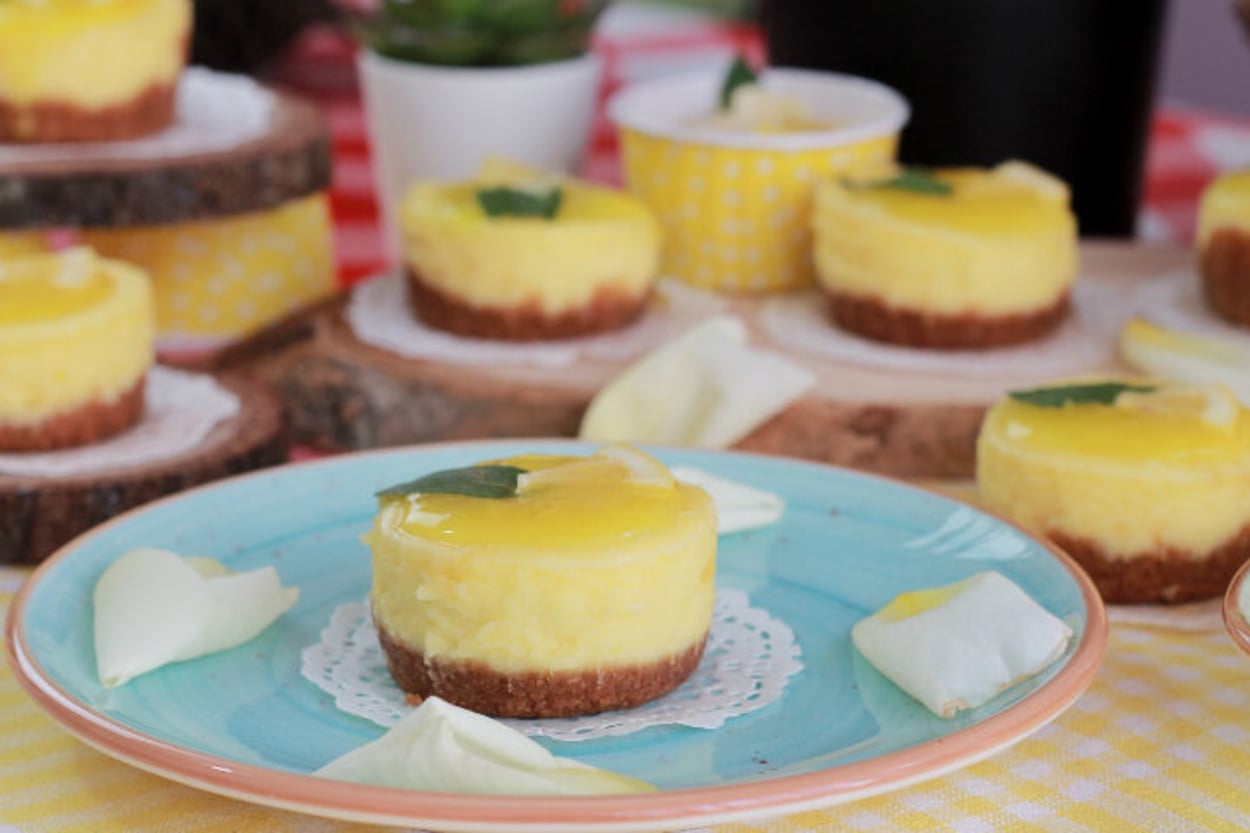 Ekşi ve Tatlı Bir Arada: Limonlu Mini Cheesecake