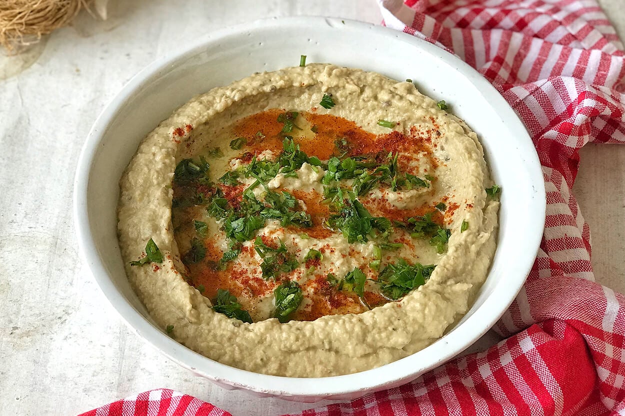 Lezzetlerin Uyumu: Köz Patlıcanlı Humus
