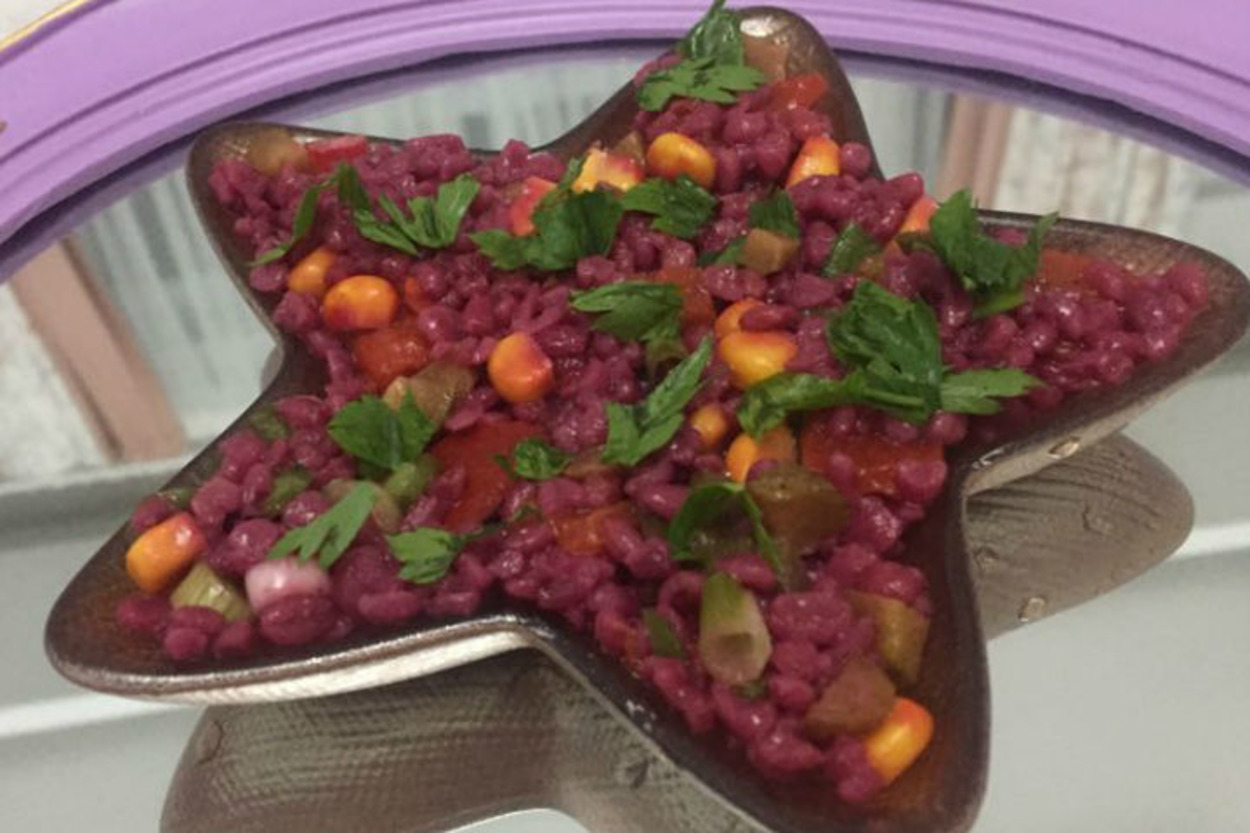 Hem Şık Hem Lezzetli: Şalgamlı Bulgur Salatası