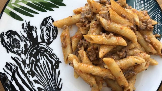 İki Lezzetin Birleşimi: Kıymalı Penne Makarna