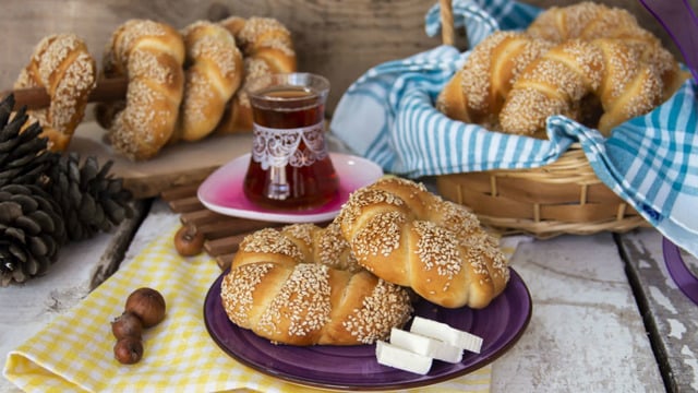 Bol Susamlı: Bayatlamayan Simit