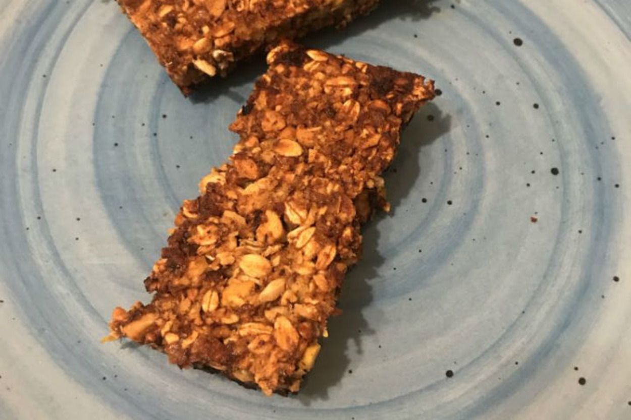 Sağlıklı Atıştırmalık: Ev Yapımı Granola Bar