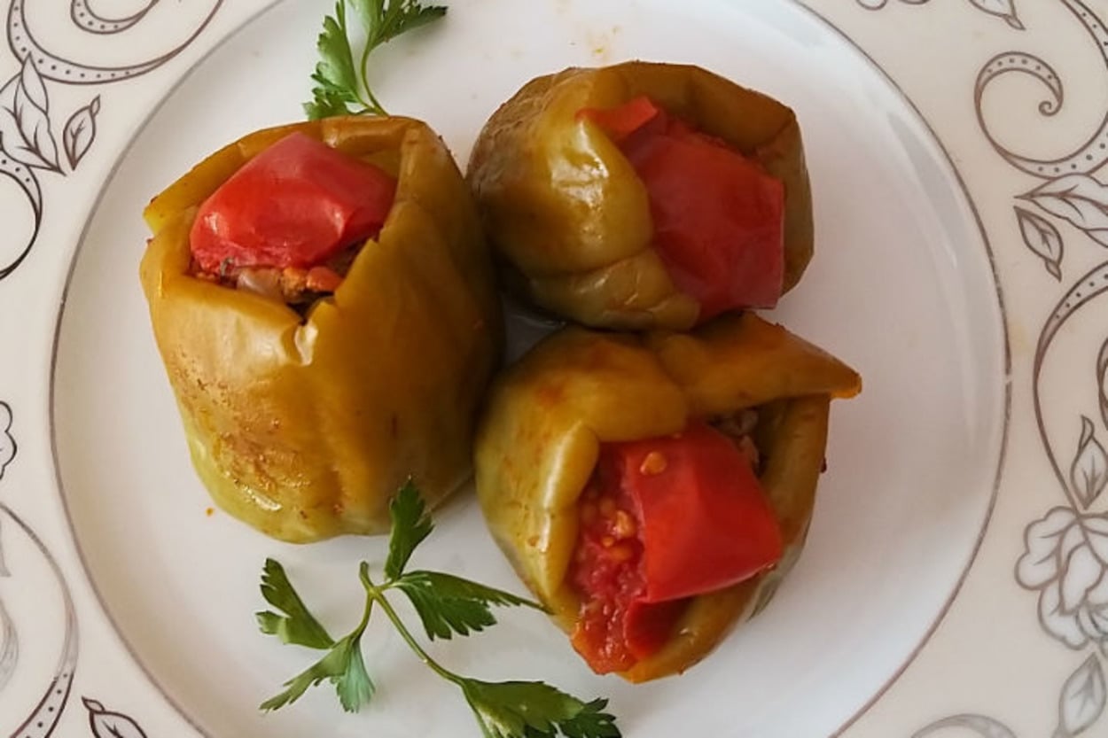 Yoğurt Ona Yakışır: Biber Dolması