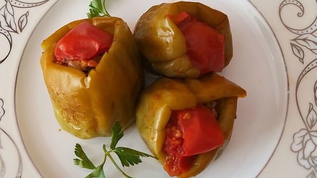 Yoğurt Ona Yakışır: Biber Dolması