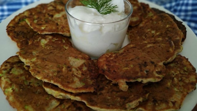 Yanında Yoğurtla: Kabak Mücver