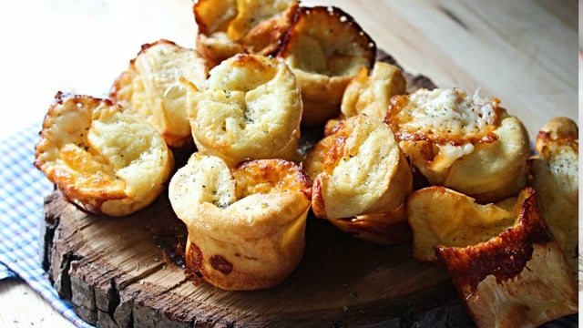 Hafta Sonu Gelsin: Kaşarlı Kahvaltılık Popover