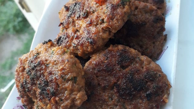 Gönülleri Fethedecek: Kişnişli Köfte