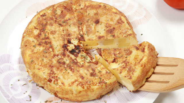 Doyuran Kahvaltılık: Patatesli Omlet Böreği