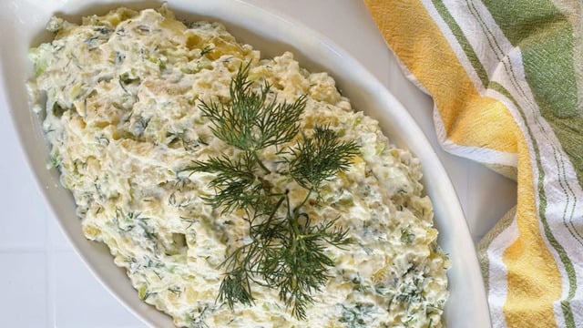 Hafif Meze: Dereotlu Yoğurtlu Patates Salatası