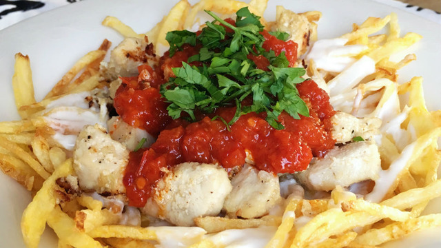 Ekonomik ve Doyurucu: Tavuklu Çökertme Kebabı