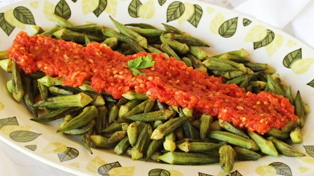 Çok Pratik: Soslu Bamya Kavurması
