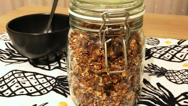 Kahvaltılık Gevrek: Pratik Granola