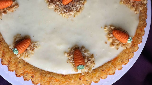Turuncu Güzel: Tart Kalıbında Muhallebili Havuçlu Kek