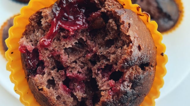 İki Lezzetin Uyumu: Vişneli Kakaolu Muffin