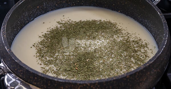 kolay-yogurt-corbasi-asama-4