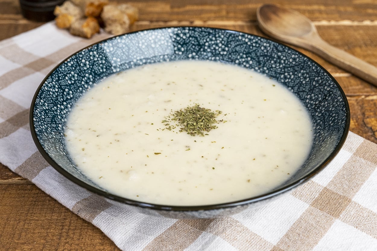 Hem de Yumurtasız: Kolay Yayla Çorbası
