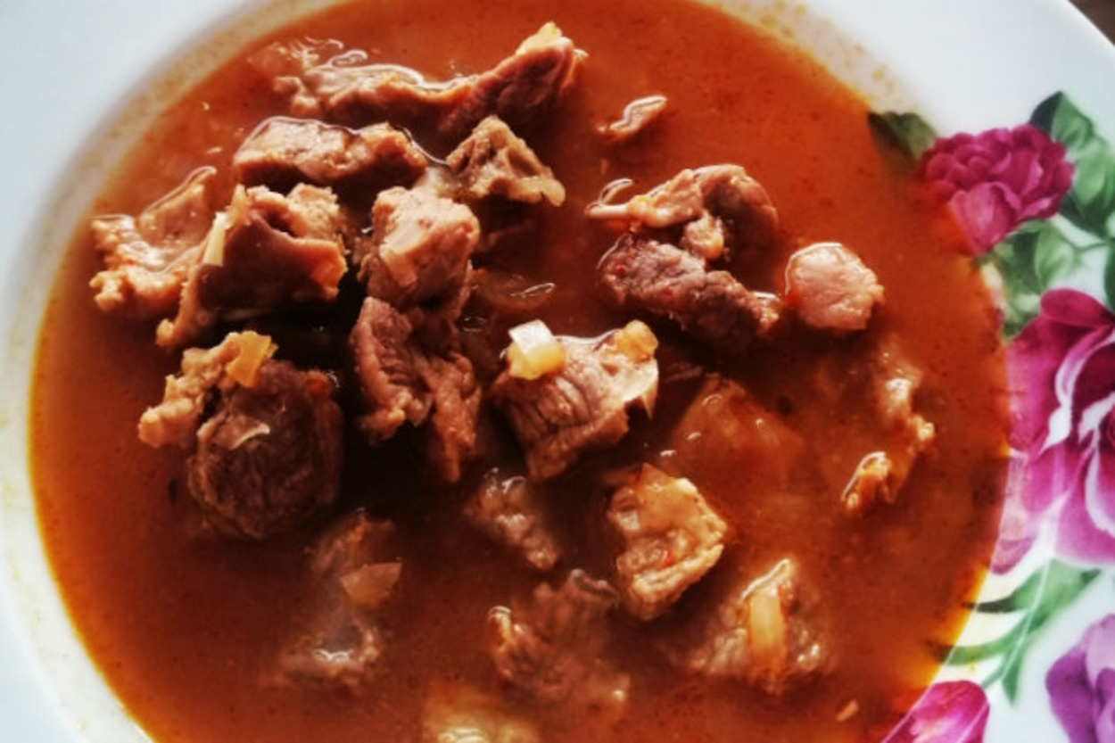 Suyuna Banılası: Tas Kebabı