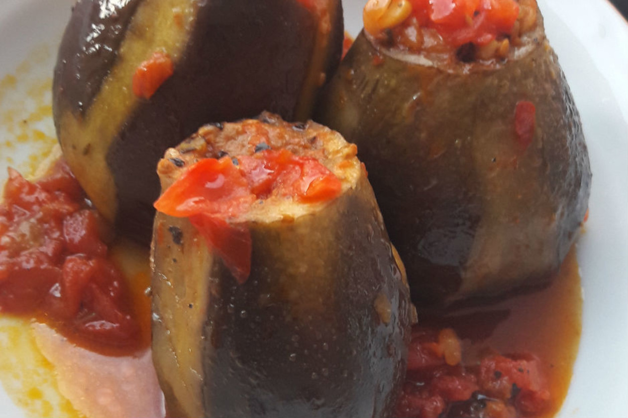 Geleneksel Lezzetlerden: Lepeli Dolma