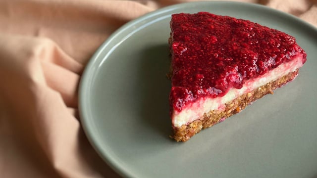 Renk Şöleni: Frambuazlı Fit Cheesecake