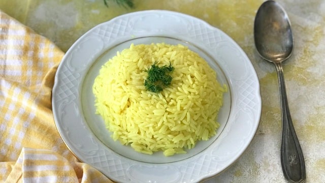 Sade Pilavın Sarışın Hali: Zerdeçallı Pilav