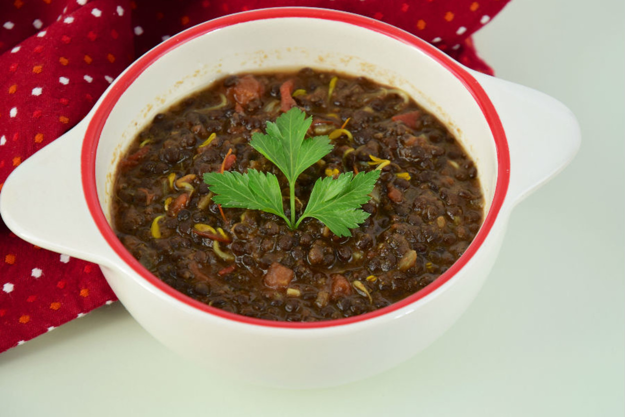 Lezzetli Protein Kaynağı: Beluga Mercimek Çorbası