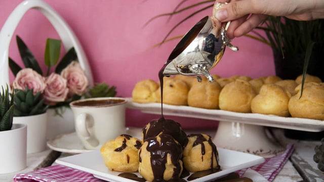 Pastaneler Kıskanacak: Ev Yapımı Profiterol