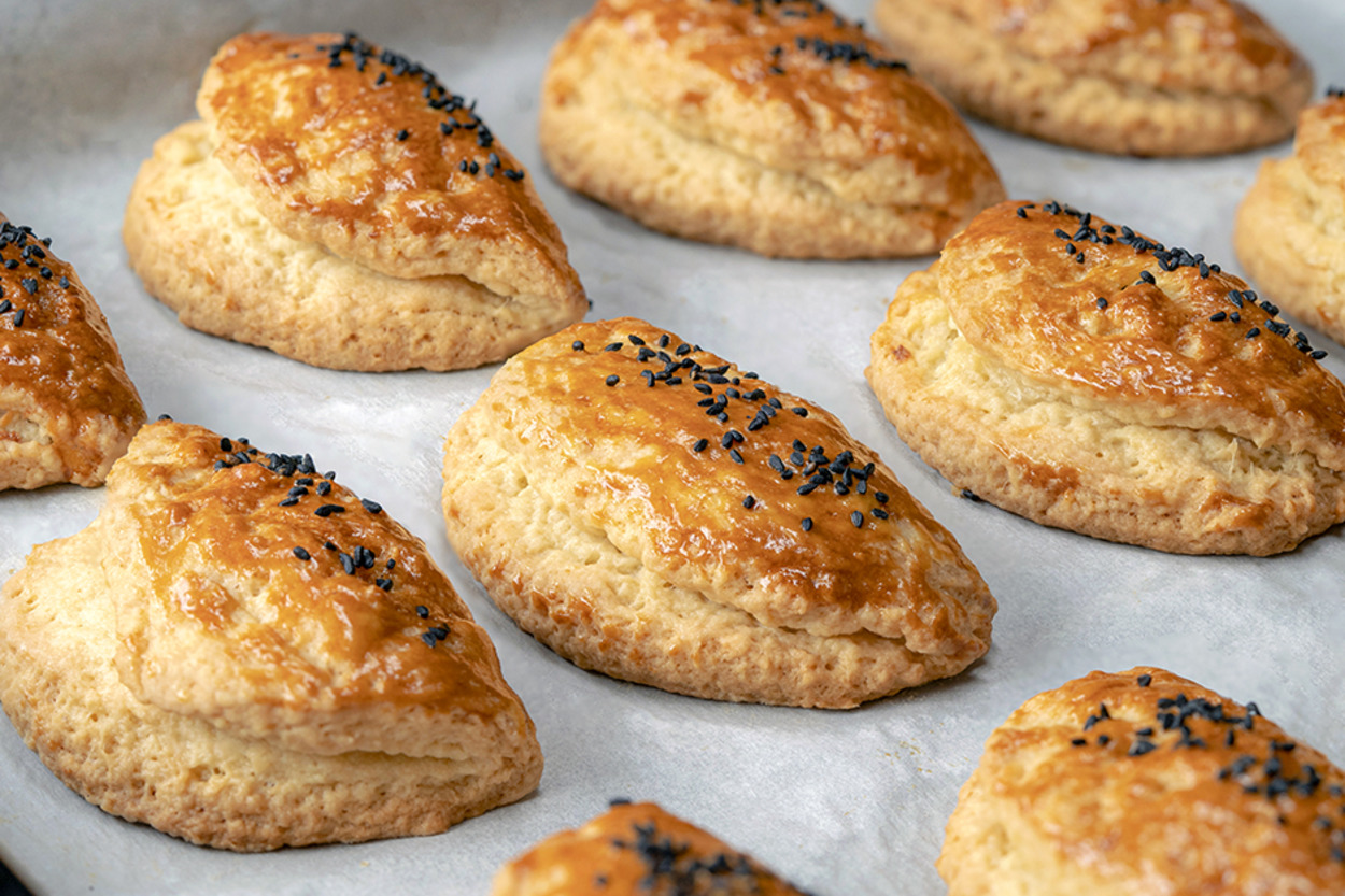 Her Katı Ayrı Güzel: Katmer Poğaça
