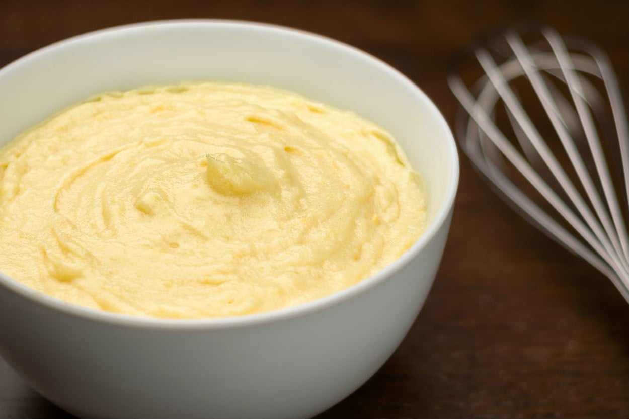 Tüm Tatlı Tariflerine Yakışır: Yumurtasız Pastacı Kreması