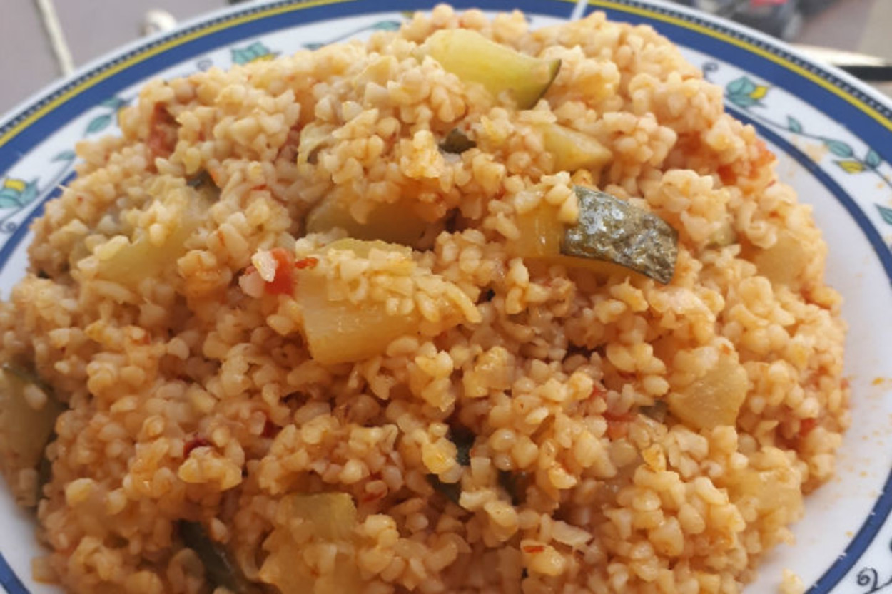 Her Yemeğe Yakışır: Kabaklı Bulgur Pilavı