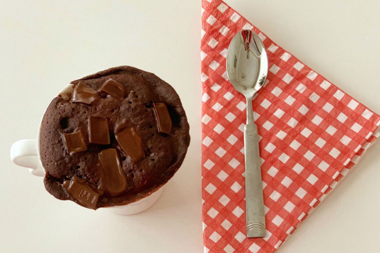Yapımı Çok Kolay: 1 Dakikada Diyet Brownie