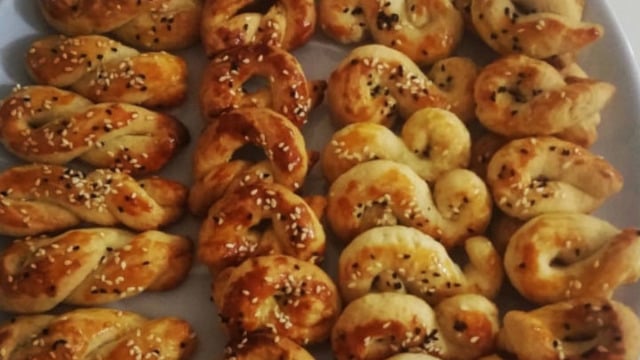 Farklı Farklı Şekilleriyle: Tuzlu Pastane Kurabiyesi