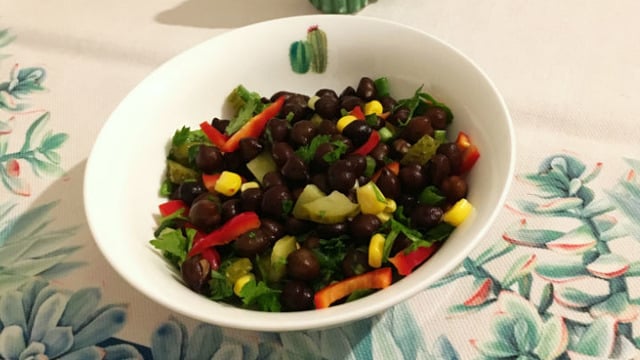 Uzun Süre Tok Tutan: Siyah Nohut Salatası