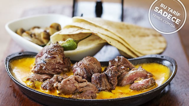 Özgür Şef Steakhouse'dan: Peynir Soslu Şaşlık