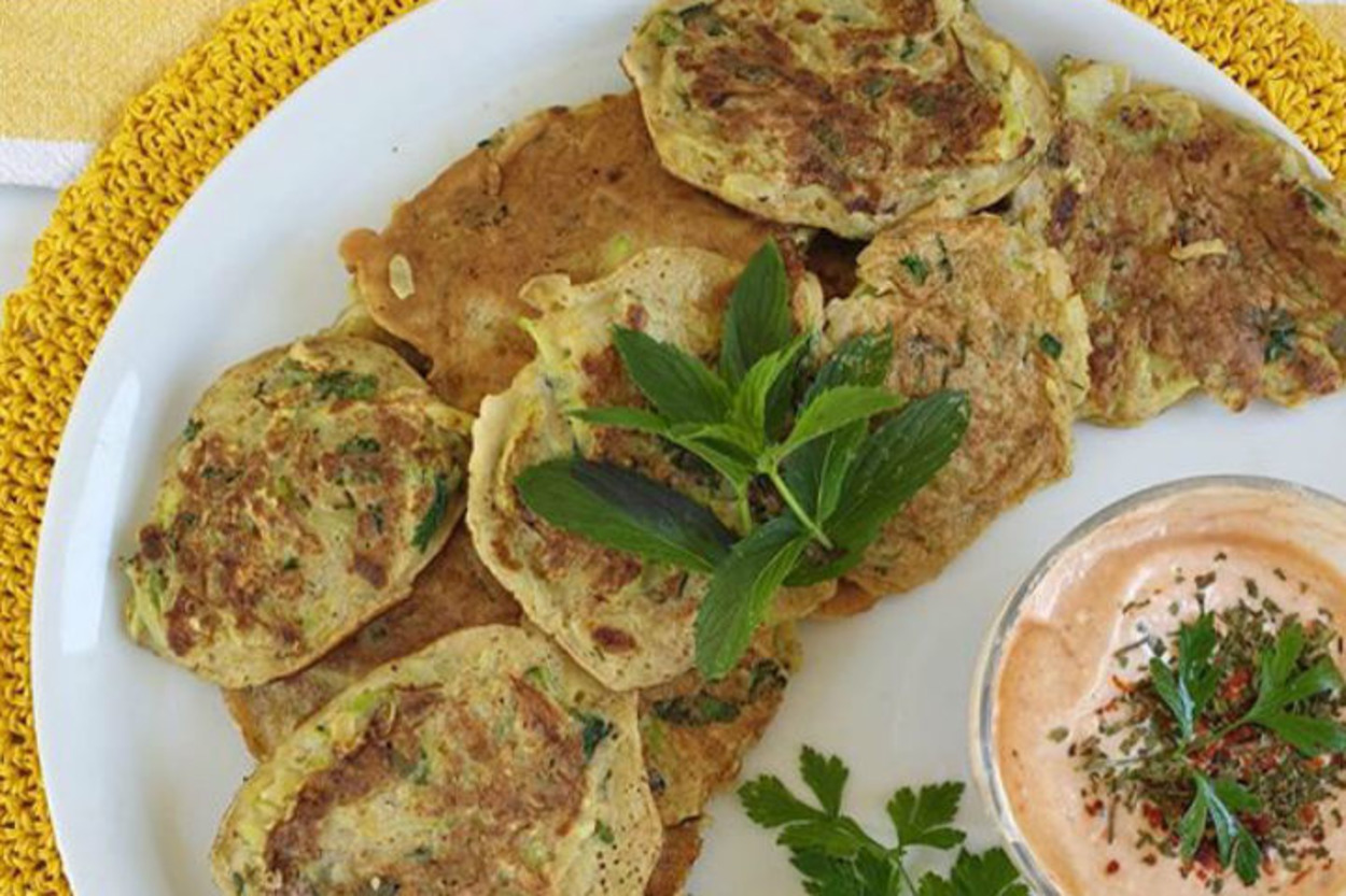 Çok Hafif: Dip Soslu Yağsız Mücver
