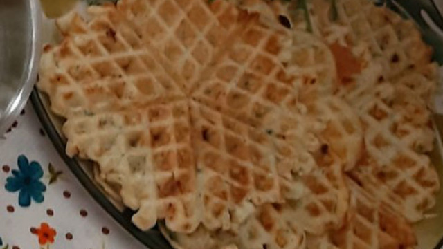Onu Bir de Böyle Deneyin: Tuzlu Kahvaltılık Waffle