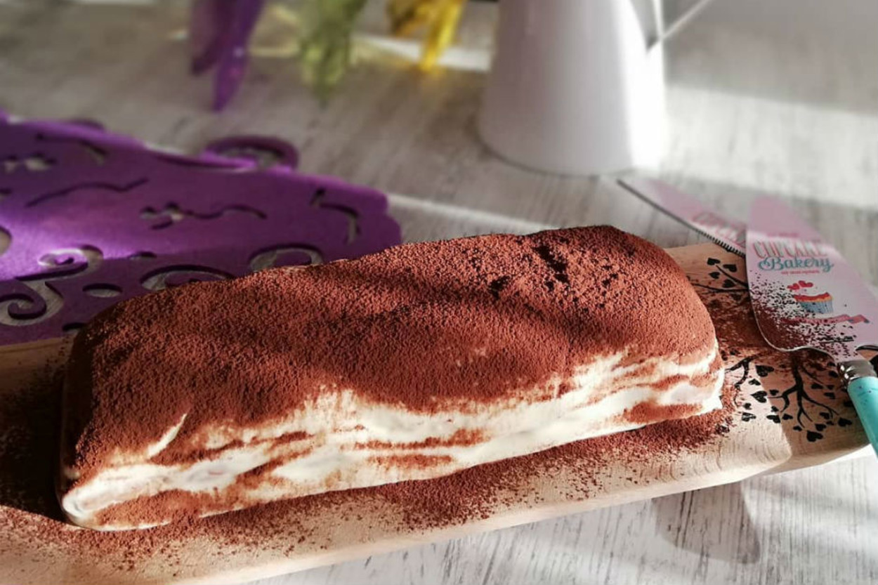 Onları Şaşırtın: Baton Kek Kalıbında Tiramisu
