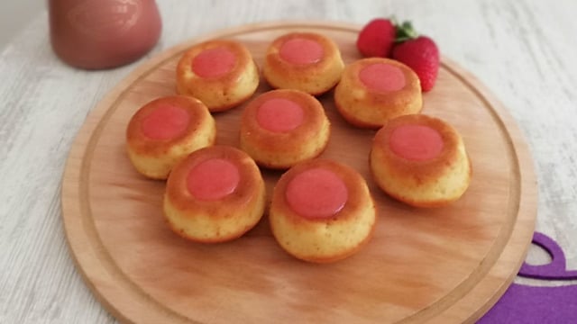 Üstelik Donut Kalıbında: Jöle Dolgulu Kek