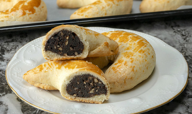 Hem de Pastane Usulü: Kolay Ay Çöreği