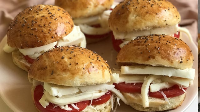 Her Duruma Uygun: Sandviç Hamburger Ekmeği