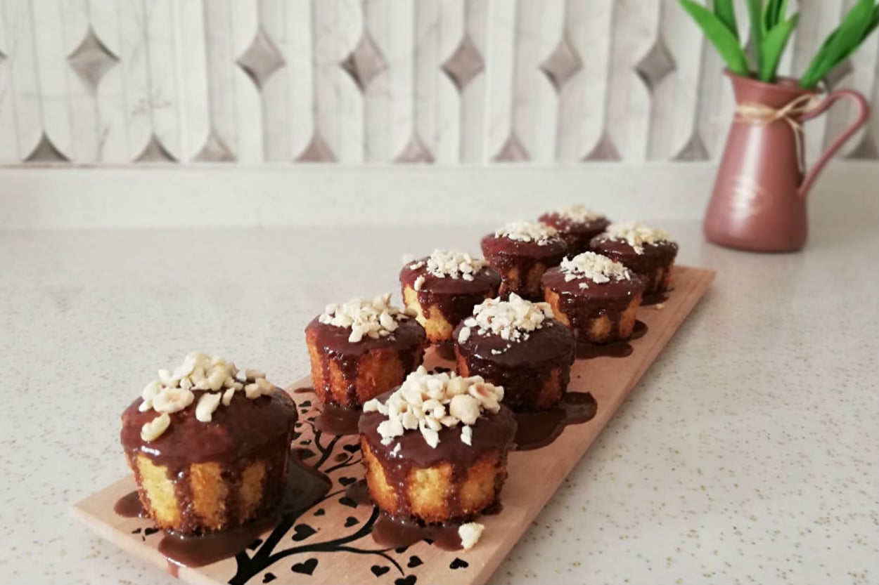Mis Kokulu: Portakallı Çikolata Soslu Muffin