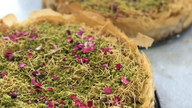 Çok Başka Bir Tatlı: Baklava Cheesecake