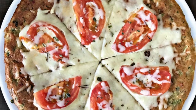 Farklı Lezzet Arayanlara: Tavada Kabak Pizza